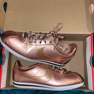 Rose Gold Cortez